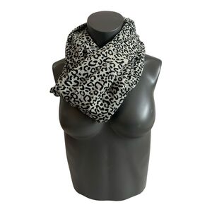 Women Neck Warmer Wrap Black Grey Cheetah Print Scarf Knit Wrap Scarf
